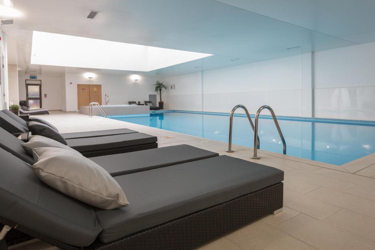 The Oxfordshire Golf & Spa Hotel Thame Esterno foto